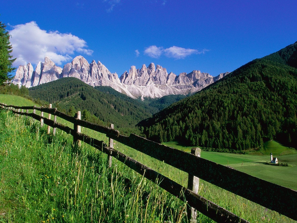 Dolomite_Mountains__Italy