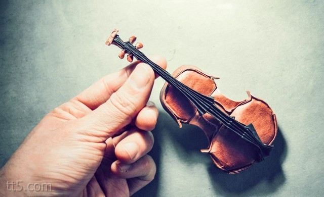 آلة موسيقية صغيرة