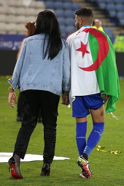 محرز و زوجته 