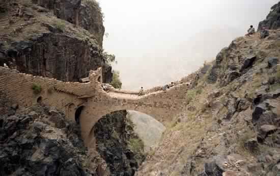 The-Shahara-Bridge-Yemen