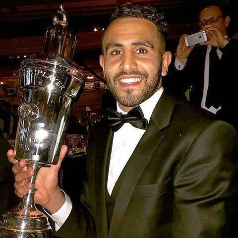 محرز يتوج بالكأس 