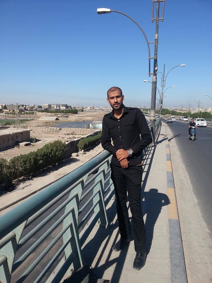 محمد العبوسي على مجسر تقاطع العسكري - البصرة