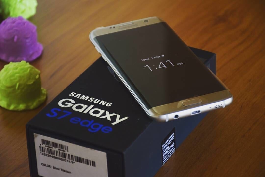  الجائزه الاولى هاتف جالكسي s7 ايدج ب قيمة 215 ر.ع