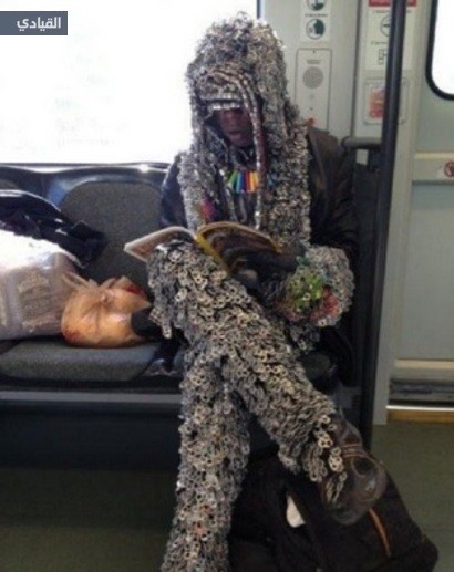أزياء غريبة في الميترو !