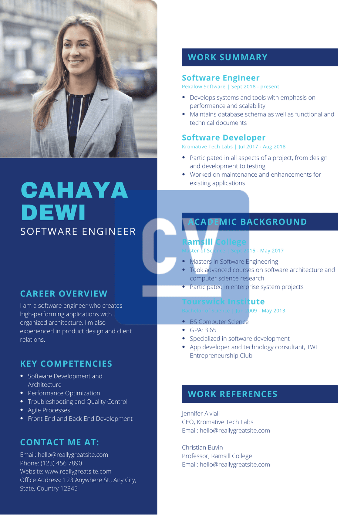 Blue_and_White_Modern_Photo_Engineering_Resume