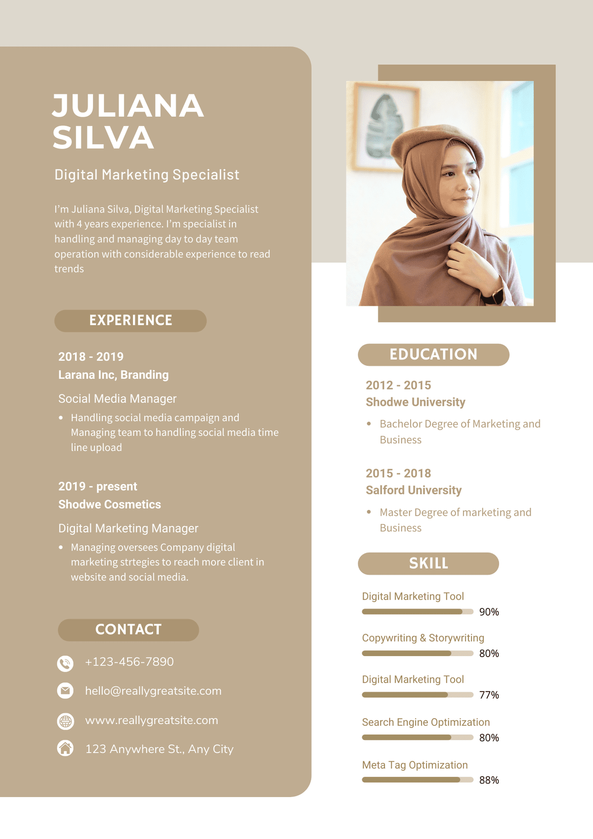 Grey_Simple_Professional_Resume