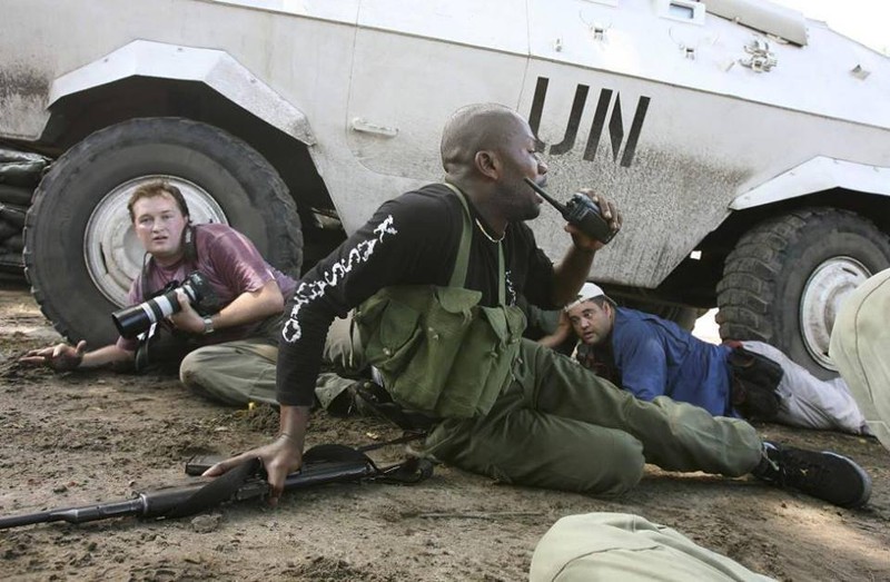 مراسل رويترز في الكونغو وسط الرصاص وتحت قذائف الهاون