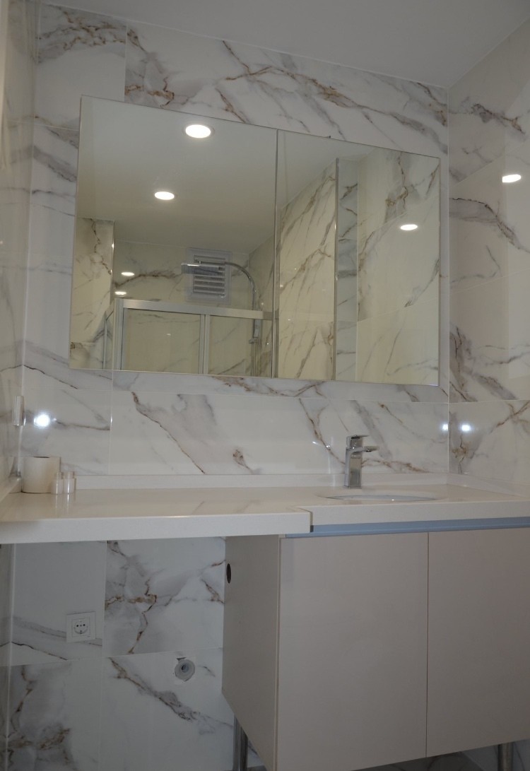 85BEC351-B536-448C-AADA-3E749F0768CC