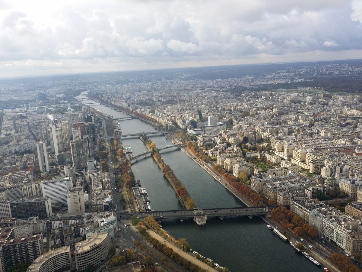 باريس من أعلى إيفيل