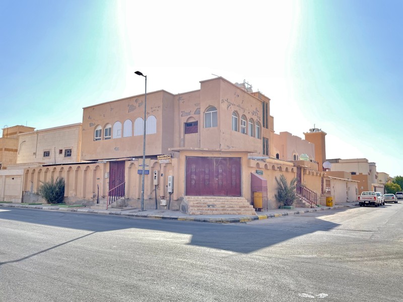 5F19A9B2-9D82-44D3-8923-E124A41B55CC