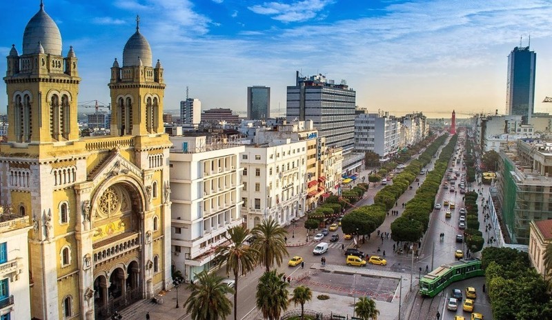 شارع-الحبيب-بورقيبة-تونس-العاصمة