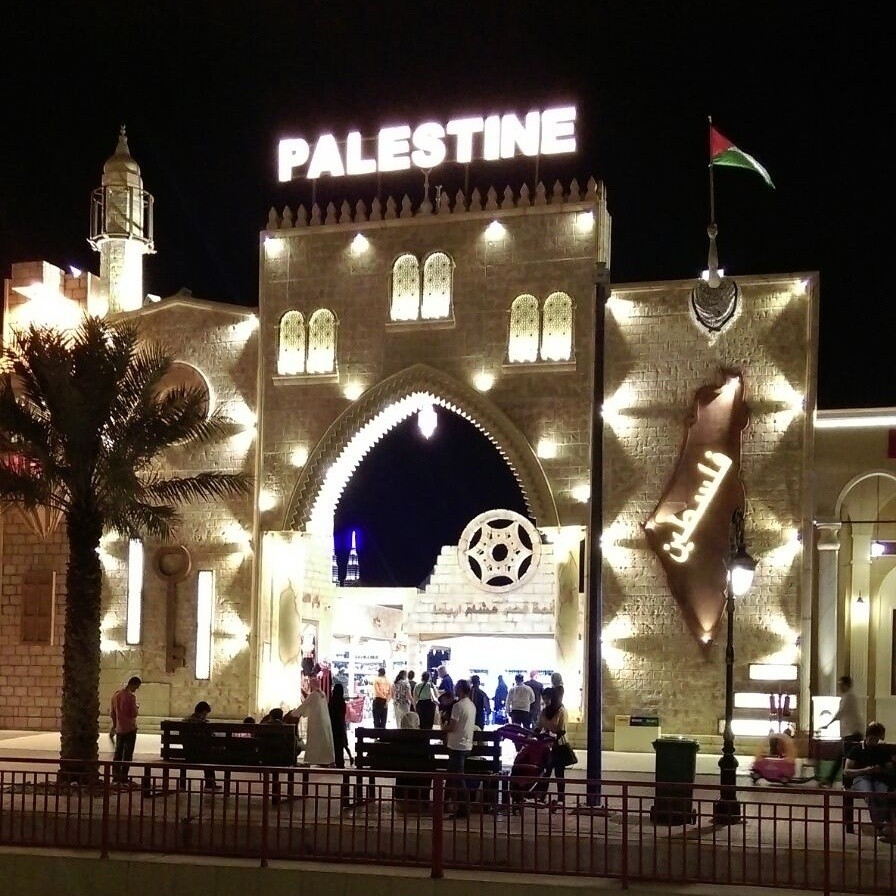 12249850_793478720763627_1580671772158959848_n