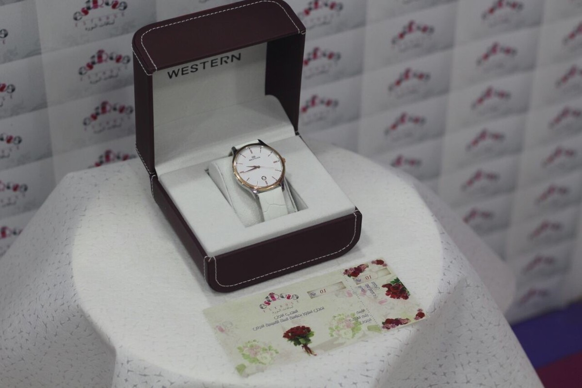 الجائزه الخامسة ساعة سويسرية رجالية ب قيمة 45 ر.ع