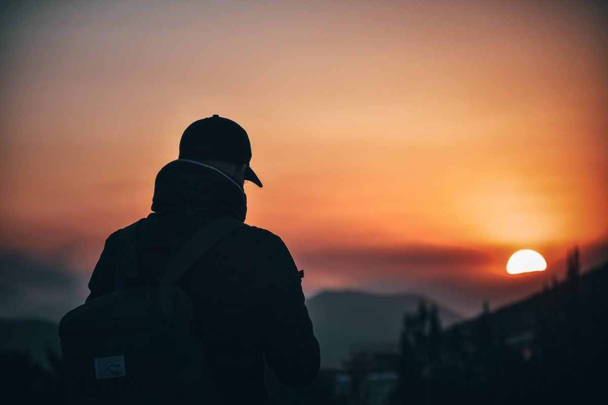 pexels-suliman-sallehi-1586663