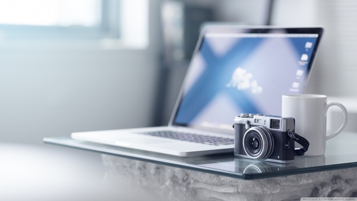 fuji_x100s_camera-wallpaper-1366x768