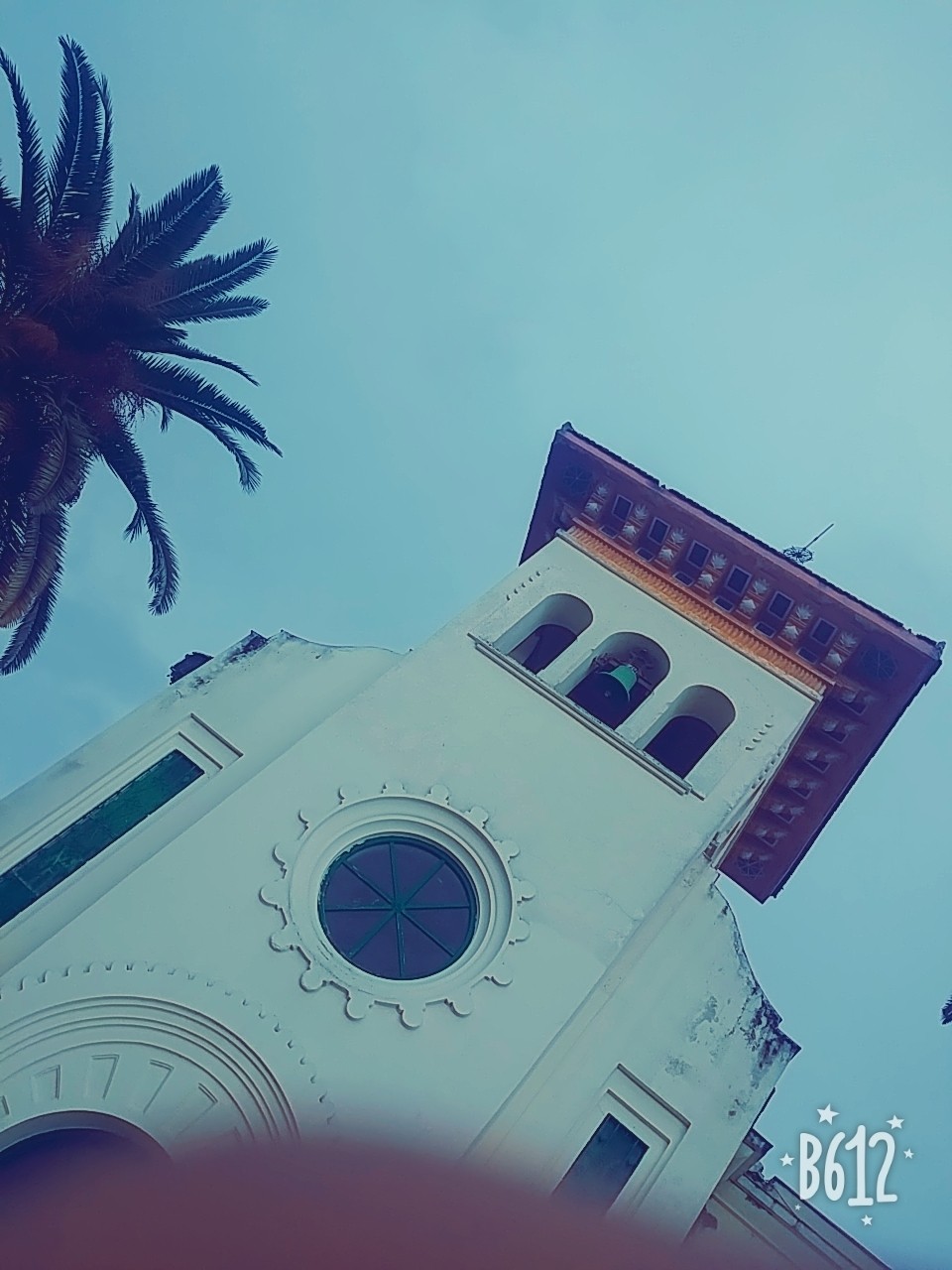 B612_20190407_171329_244