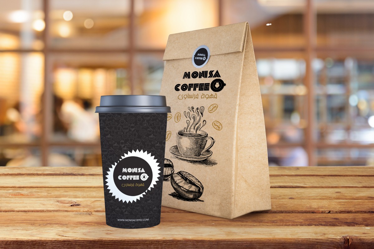 Free_Coffee_Cup_and_Paper_Bag_Mockup_PSD