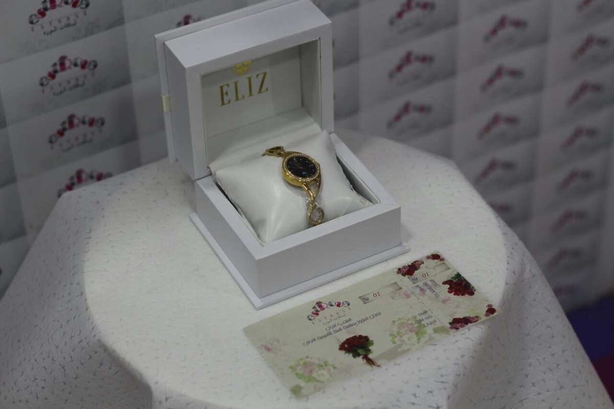  الجائزه السابعة ساعة سويسرية نسائية ب قيمة 35 ر.ع