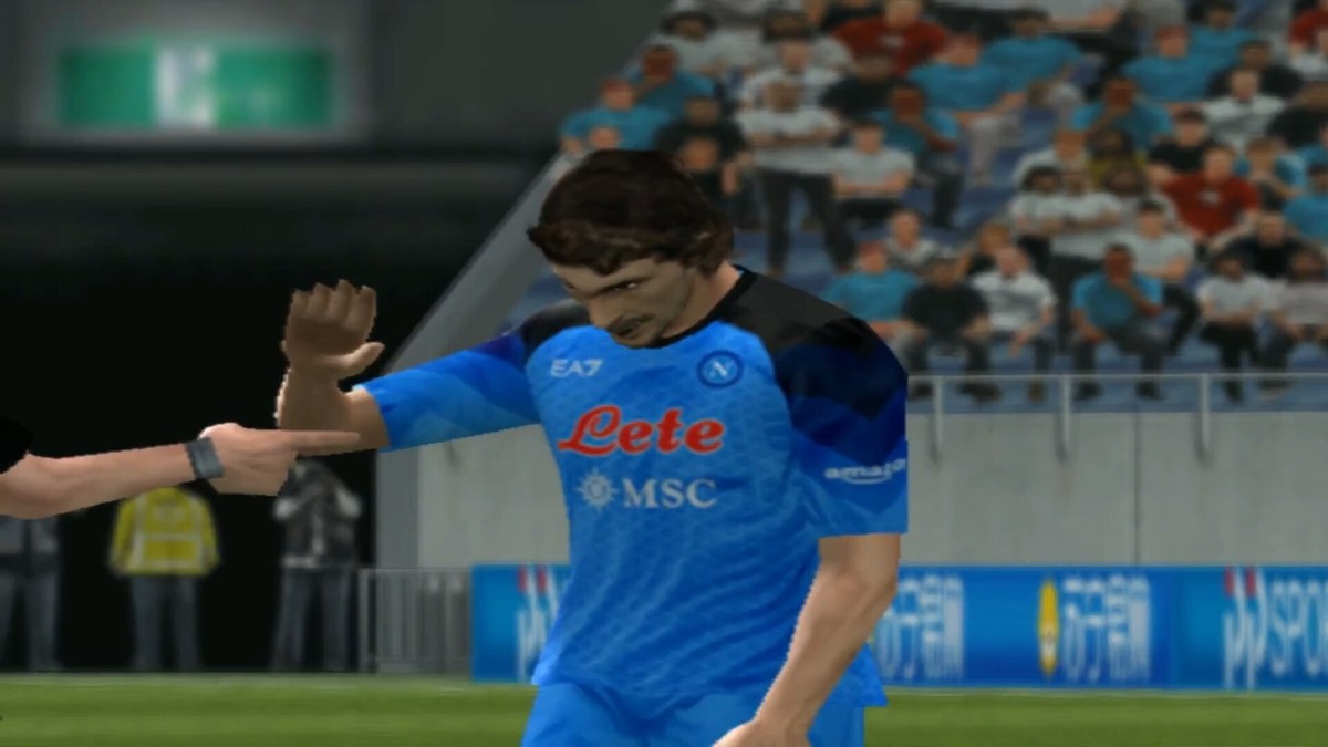 PES_2023_PS2_-_Italian_Patch_season_2022-23.mp4_snapshot_03.56.816