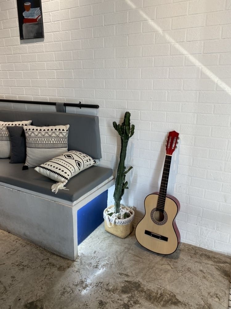 F45EBA46-B2FE-410D-B930-5FA01A7A6181