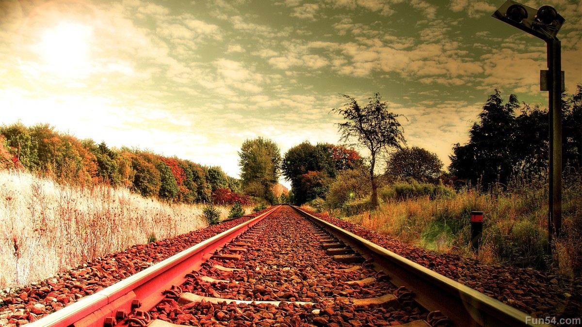 railway-track-with-cloudly-sky-background-hd-wallpapers-1920-x-1080_oEVTtXD