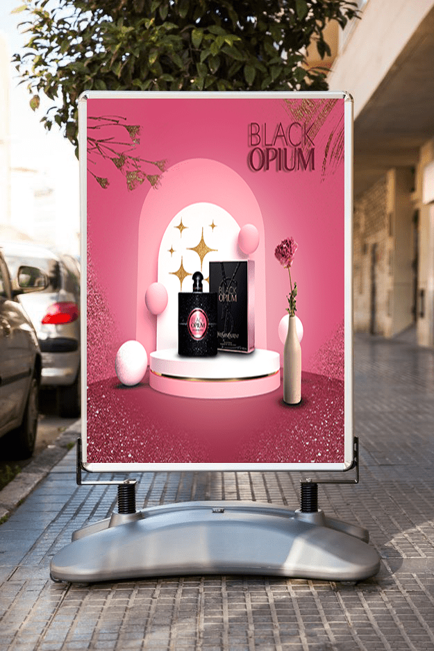 Cartelera_en_calle___Foto_Gratis